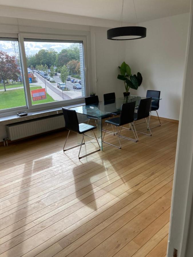 Lichtrijk Mooi Met Zicht Op Hof Roosendael Apartment Antwerpen